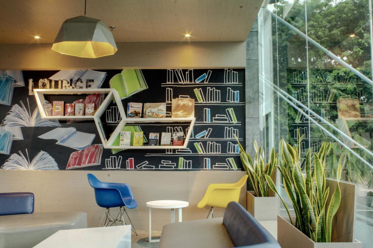 Md 7 Hotel Cirebon Eksteriør bilde